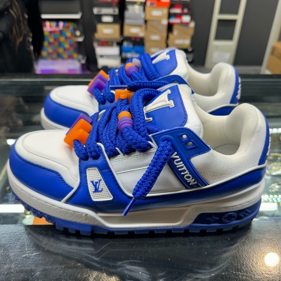 Louis Vuitton sneakers size-8.5US - Picture 1 of 5